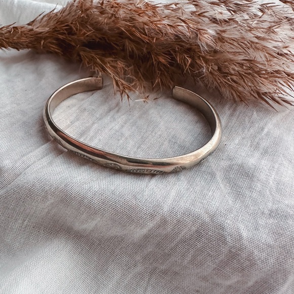 Vintage Bear Stamped Sterling Silver Bracelet - Picture 4 of 4